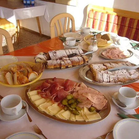 Langwieserhof Guest house *